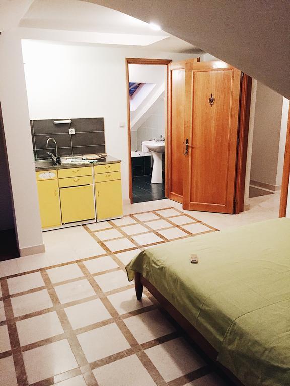 Villa Teuta Risan Exteriör bild